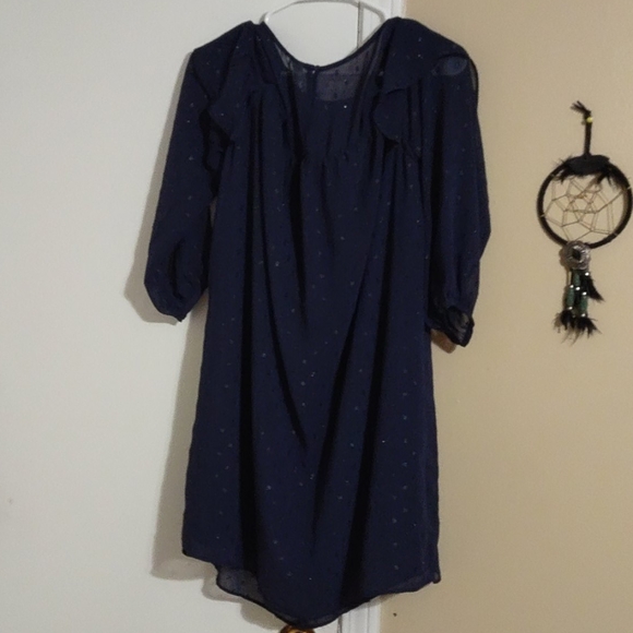 Polka Dotted, Lace Dress (shoulderless sleeves) - Picture 4 of 4